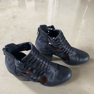 Cute black ankle boots you can dress up or down and  wear with anything!